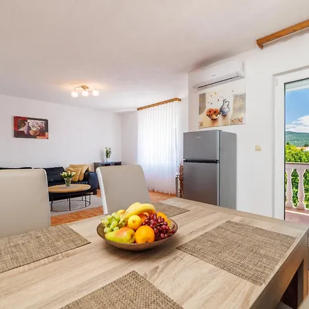 Apartament Rastovcan P Povile