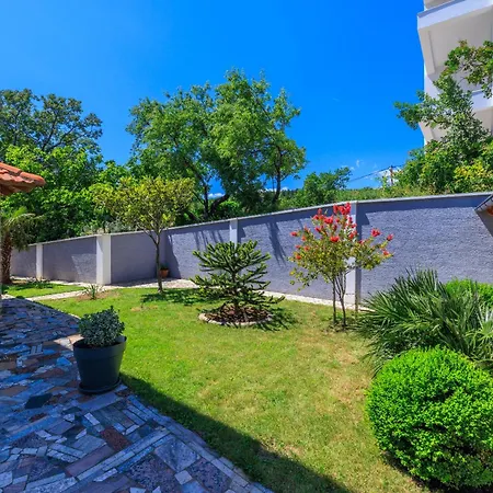 Apartament Rastovcan P Povile