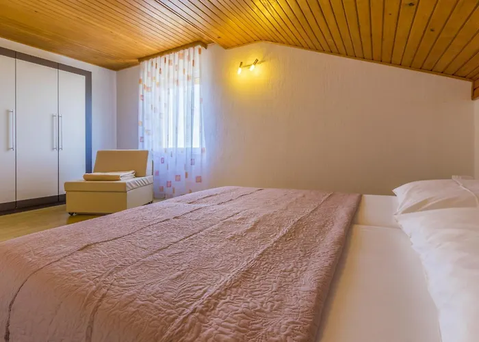 Rastovcan P * Povile