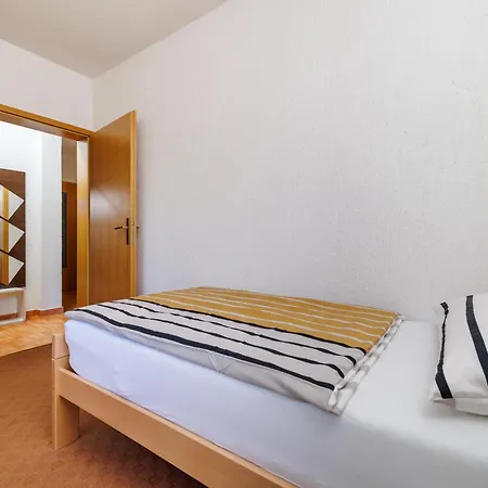 Rastovcan P דירה *